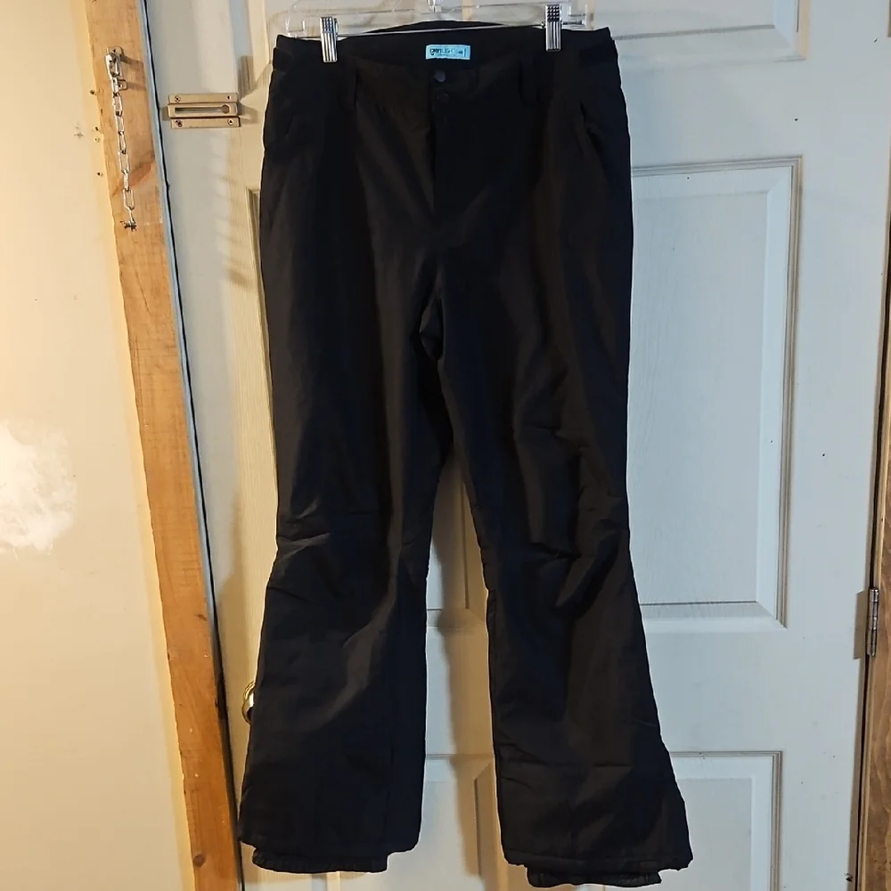 ROXY SNOW PANTS: BLACK: NEW WITHOUT TAGS: SIZE SMALL